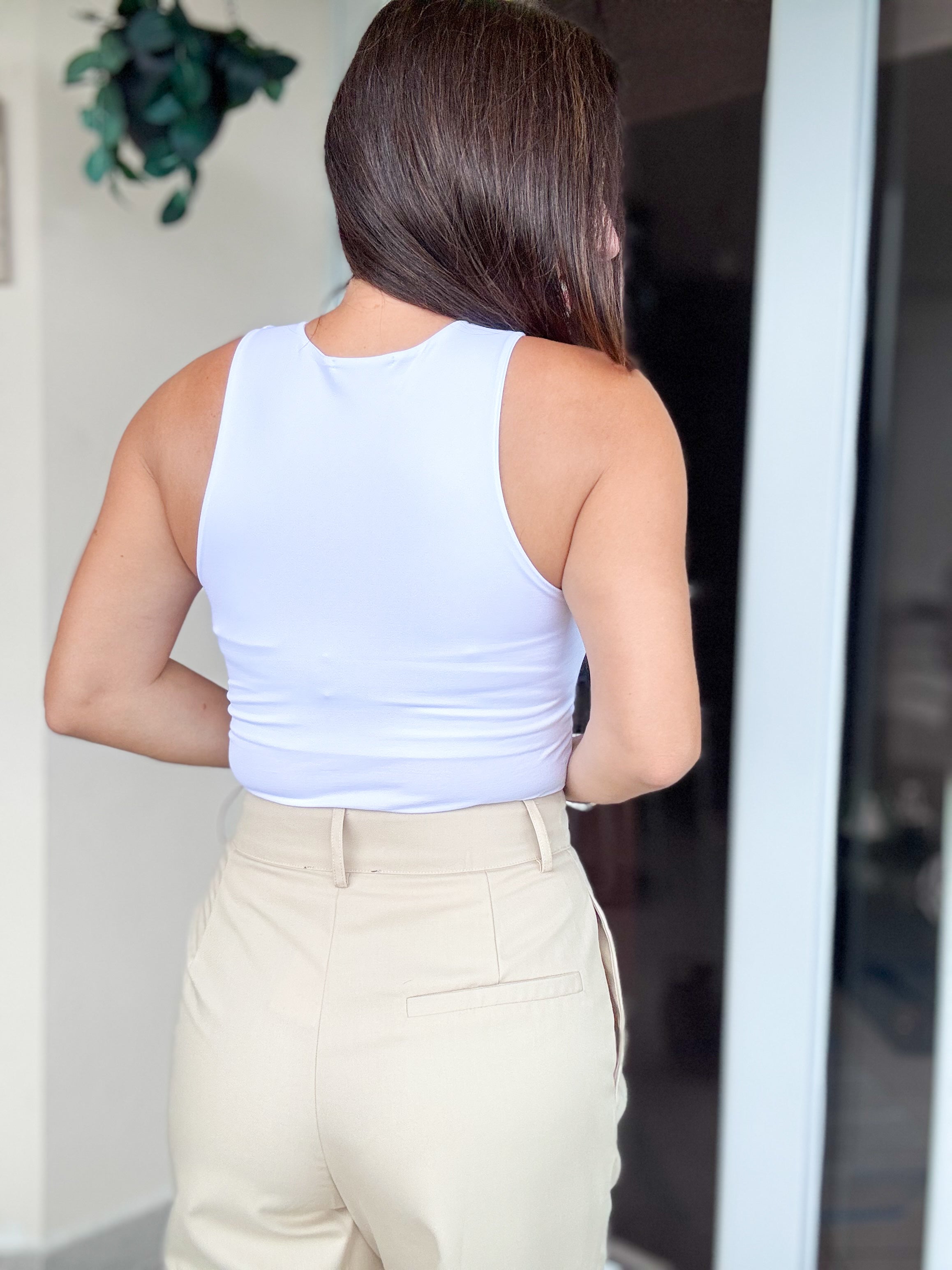 White Basic Tank